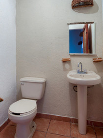 Nuestra Casa-Sai (Pet Friendly Hotel & Beach Club)