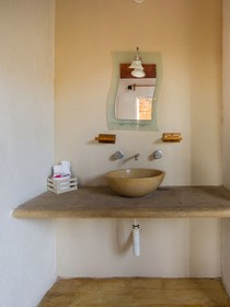 Nuestra Casa-Sai (Pet Friendly Hotel & Beach Club)