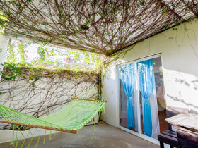 Nuestra Casa-Sai (Pet Friendly Hotel & Beach Club)