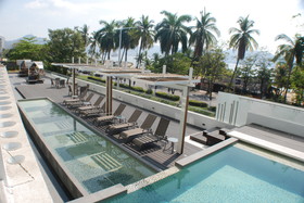 Ramada by Wyndham Acapulco Hotel & Suites