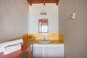 Hotel Vista Guamilule