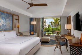 Conrad Punta de Mita