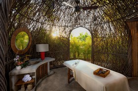 Conrad Punta de Mita