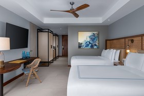 Conrad Punta de Mita