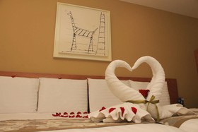 AM Hotel & Plaza