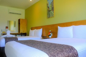AM Hotel & Plaza