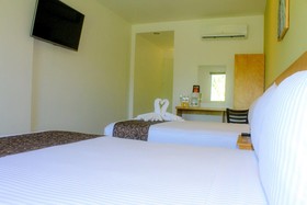 AM Hotel & Plaza