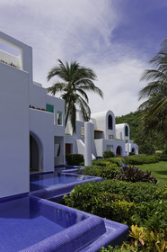 Camino Real Zaashila Huatulco