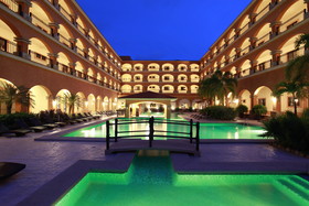 Marina Park Plaza
