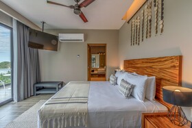 Niru Ocean Suites By Binniguenda