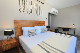 Niru Ocean Suites By Binniguenda