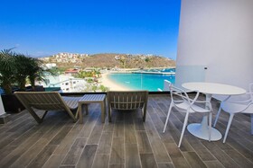 Niru Ocean Suites By Binniguenda