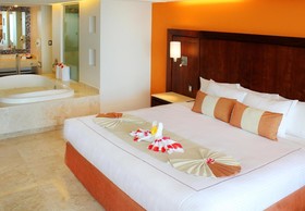 Azul Ixtapa Grand Beach Resort & Convention Center