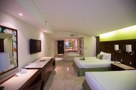 Azul Ixtapa Grand Beach Resort & Convention Center