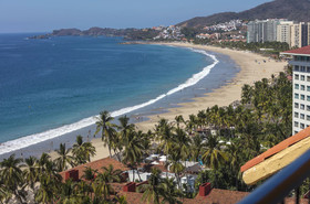 Holiday Inn Resort Ixtapa All-Inclusive