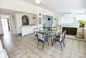 Hotel Suites Ixtapa Plaza Centro Comercial
