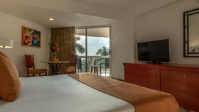 Park Royal Beach Ixtapa