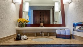 Park Royal Beach Ixtapa