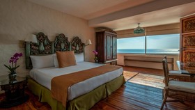 Park Royal Beach Ixtapa