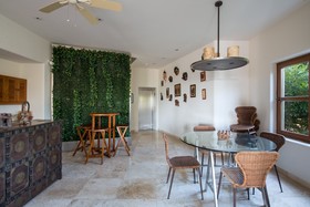 Casa Larimar