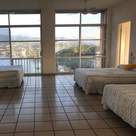 Casa Mexicana La Reyna