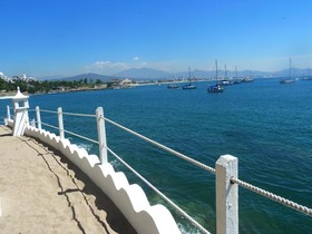 Dolphin Cove Inn