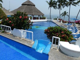 Dolphin Cove Inn