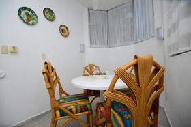 Dolphin Cove Inn