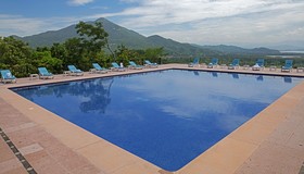 El Corazón Resort