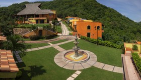 El Corazón Resort
