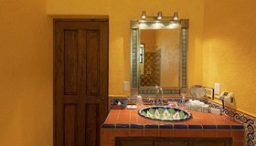 El Corazón Resort