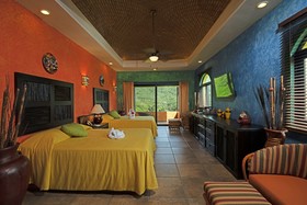 El Corazón Resort