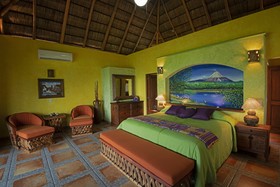 El Corazón Resort