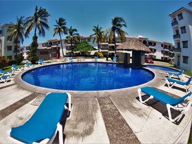 Suites Las Palmas Hotel & Villas