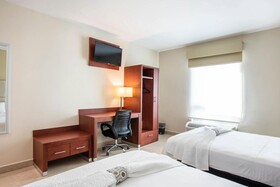 AVE Inn Hotel