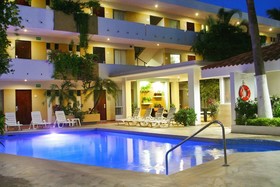Azteca Inn