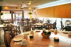 Azteca Inn