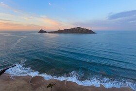 Courtyard by Marriott Mazatlan Beach Resort