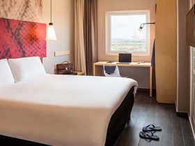 ibis Mazatlán Marina Hotel
