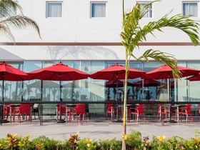 ibis Mazatlán Marina Hotel