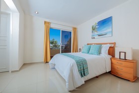 Isla Mazatlan Golden Resort