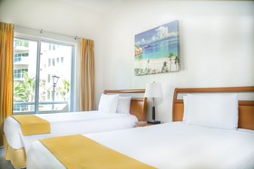 Isla Mazatlan Golden Resort