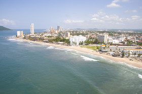 Las Flores Beach Resort