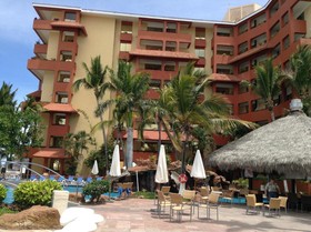 Luna Palace Hotel & Suites