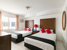 Capital O Zona Dorada Inn, Mazatlán