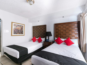 Capital O Zona Dorada Inn, Mazatlán