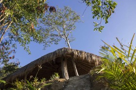 Las Almas Petit Hotel