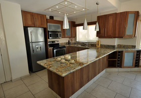 Marina Banderas Suites Hotel