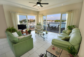 Marina Banderas Suites Hotel