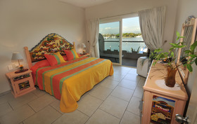 Marina Banderas Suites Hotel